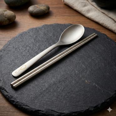 無住生心純鈦餐具組 (筷子+湯匙)